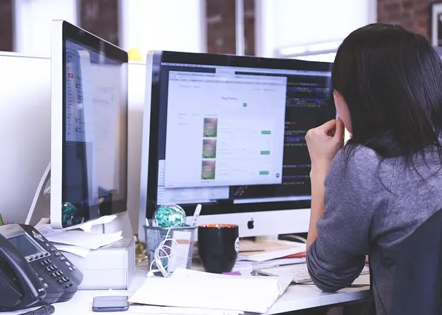 How to Effectively Promote Your Art Online: Essential Strategies