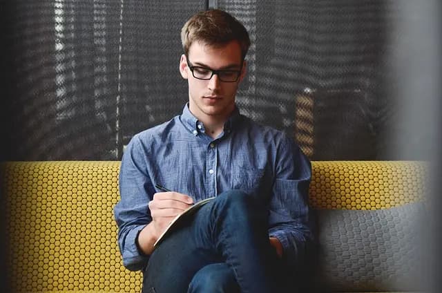 How to Create an Engaging Artist Portfolio: Essential Steps