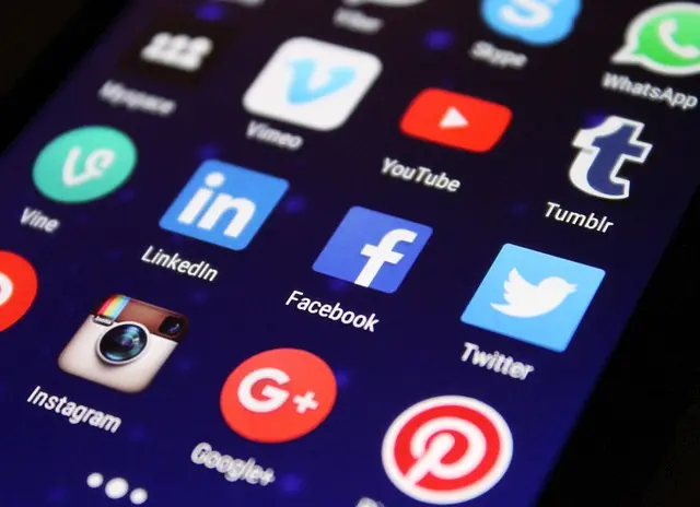 How to Leverage Social Media to Boost Your Art Career