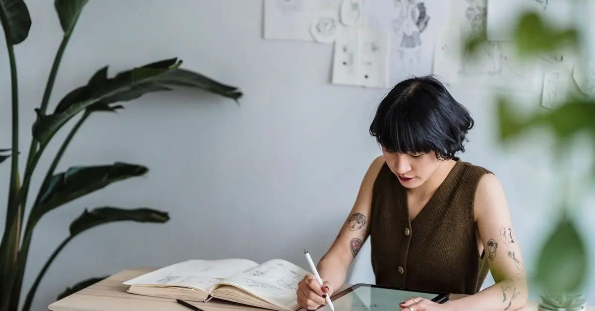 Digital Art vs Traditional Art: Which Path to Choose?