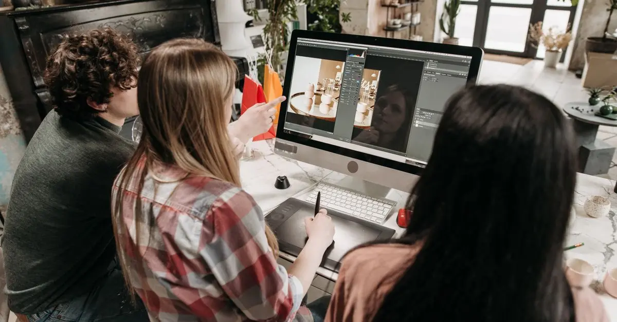 How to Market Your Artwork Successfully: Essential Strategies