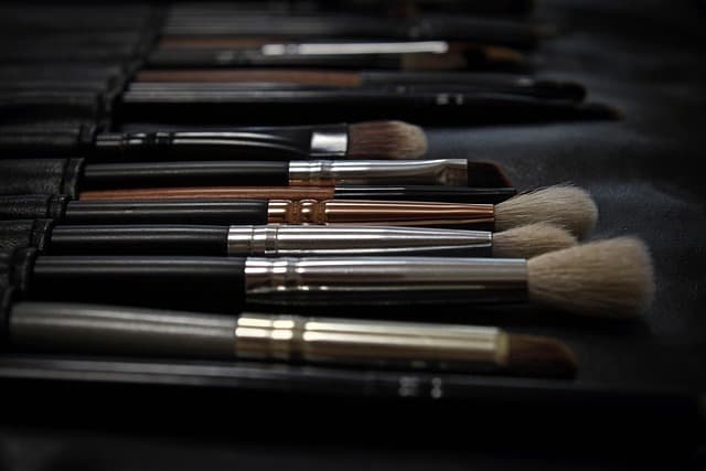 How to Develop Your Artistic Voice: Essential Tips for New Artists